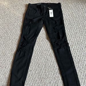 AG Super Skinny Leggings Denim Black Distressed